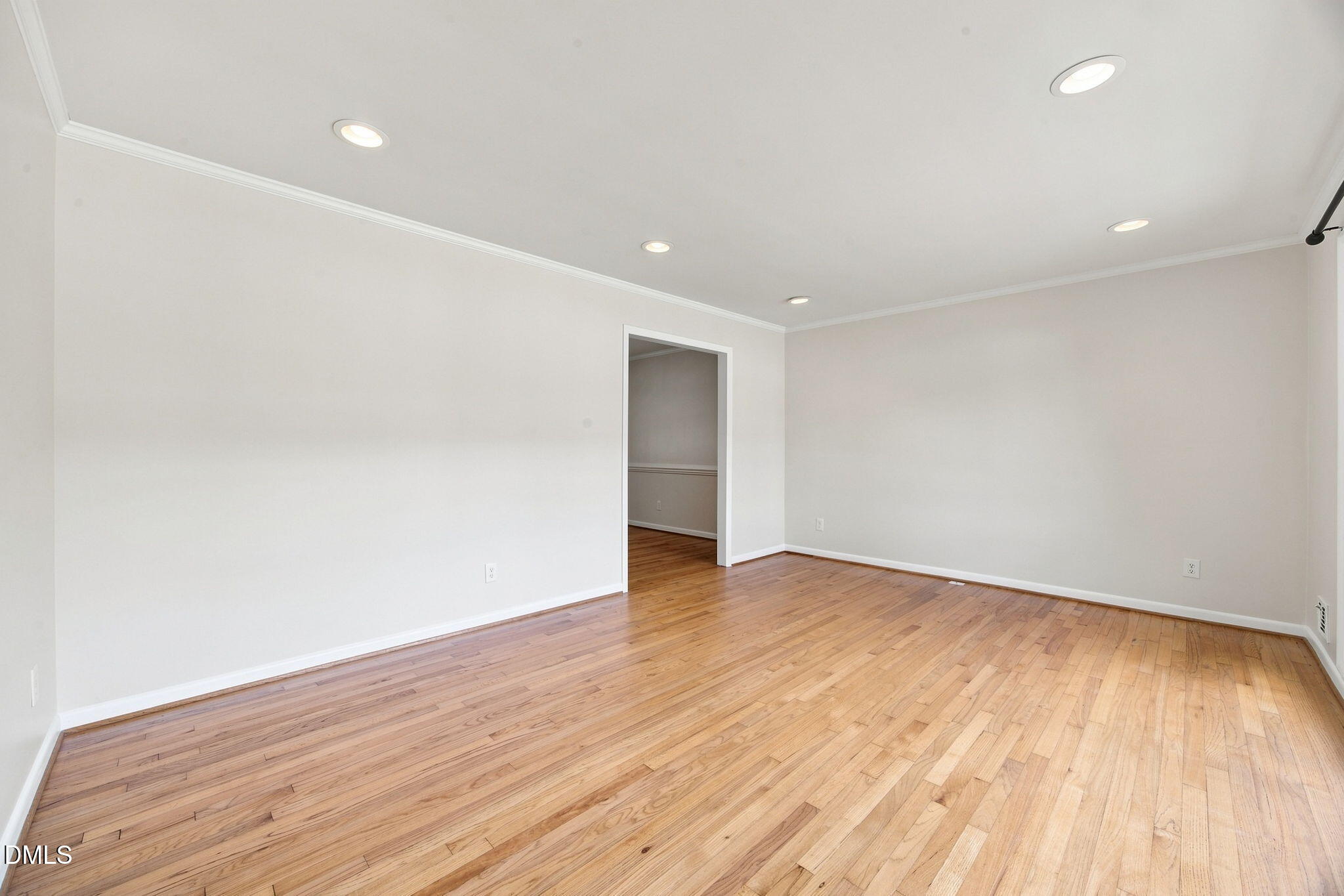 3512 Neptune Drive Property Photo 5