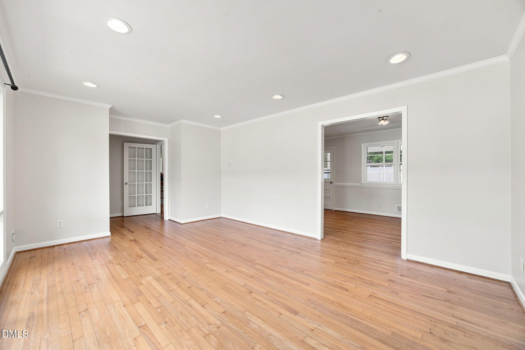 3512 Neptune Drive Property Photo 9