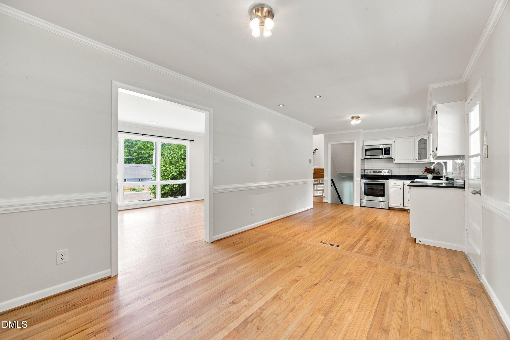 3512 Neptune Drive Property Photo 10