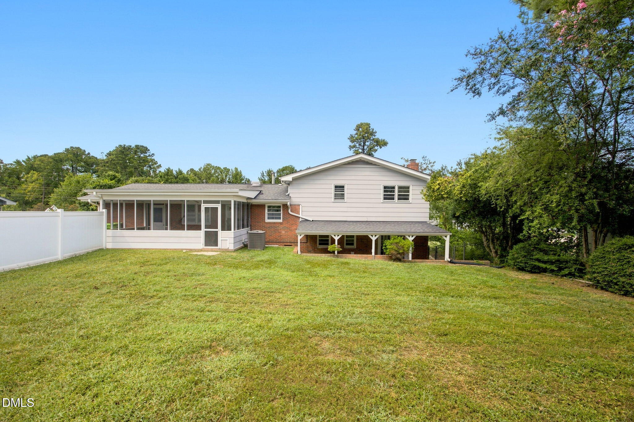 3512 Neptune Drive Property Photo 21