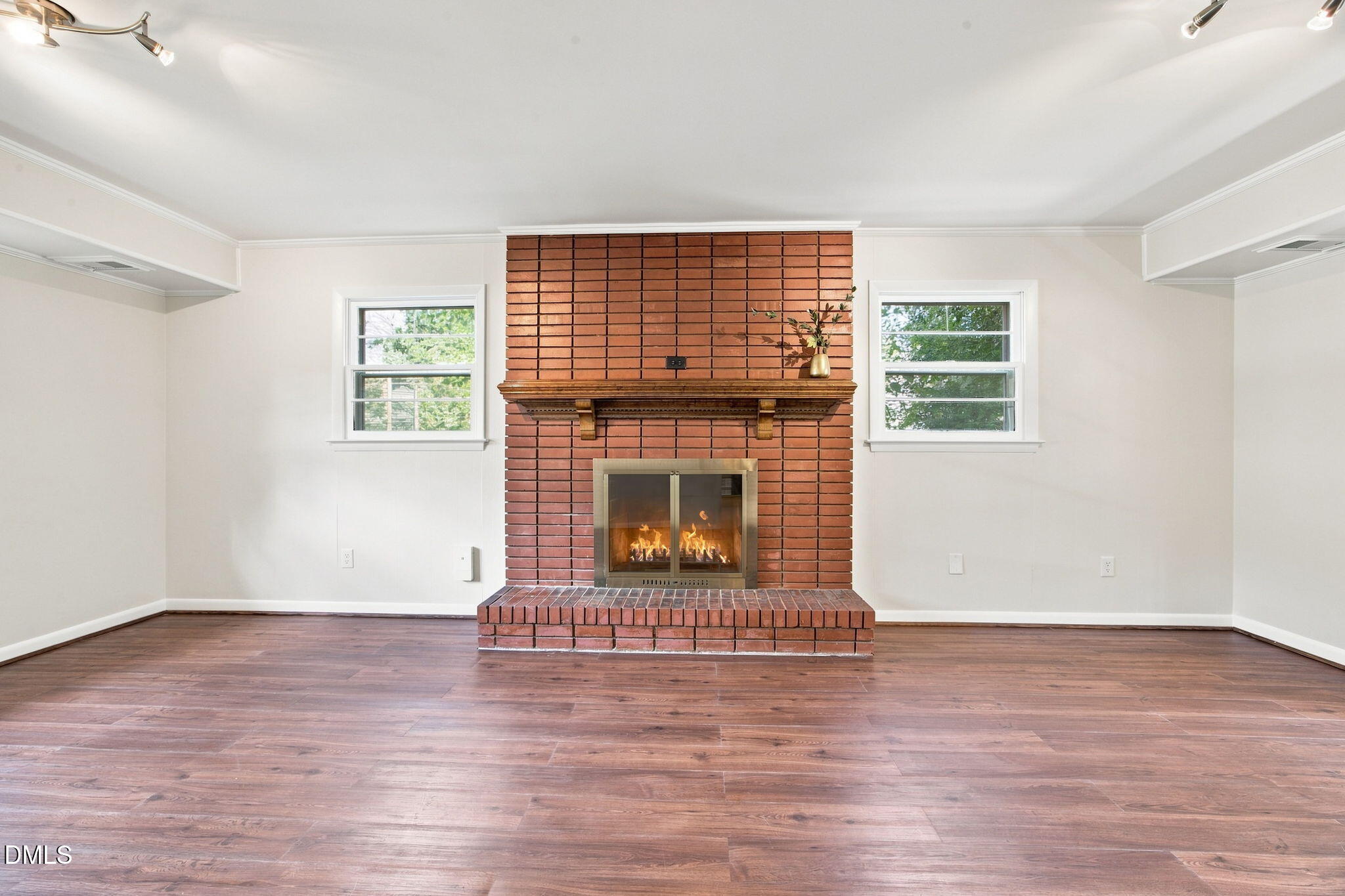 3512 Neptune Drive Property Photo 22