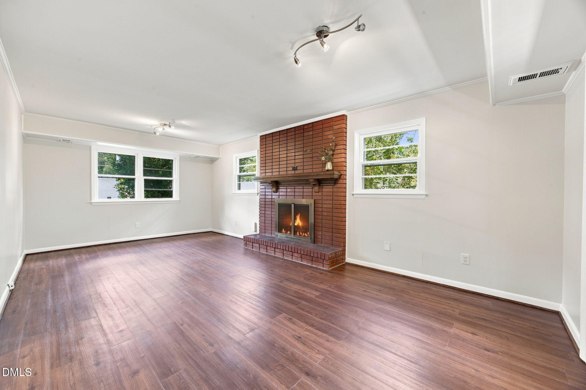 3512 Neptune Drive Property Photo 24