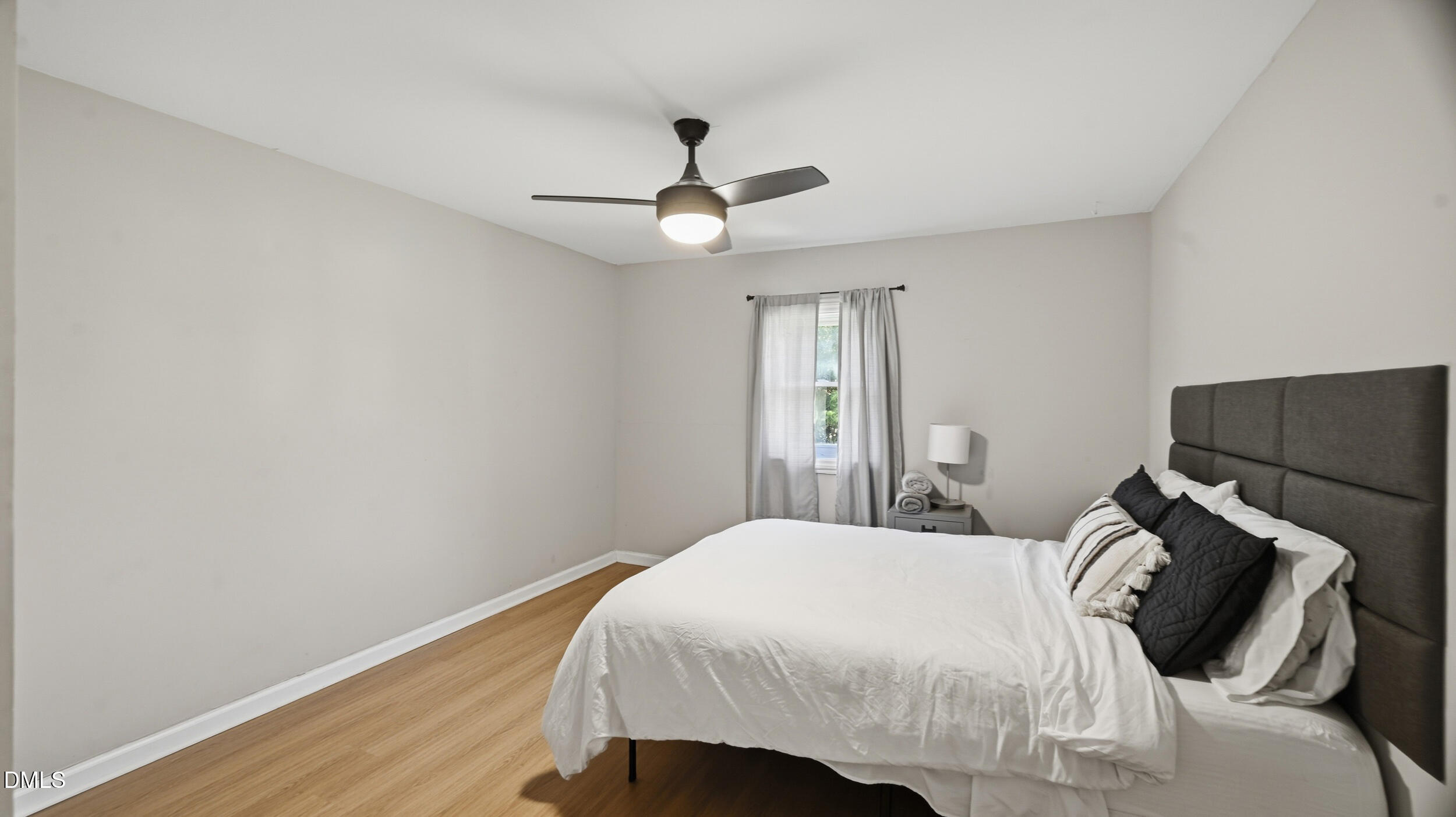 1208 Drew Street Property Photo 10