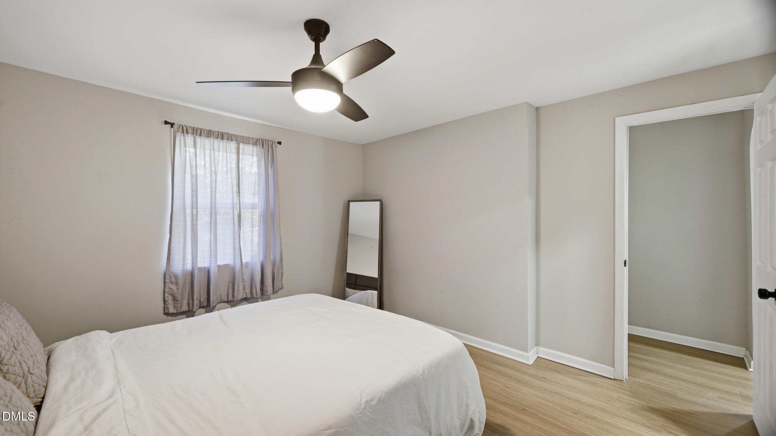 1208 Drew Street Property Photo 17