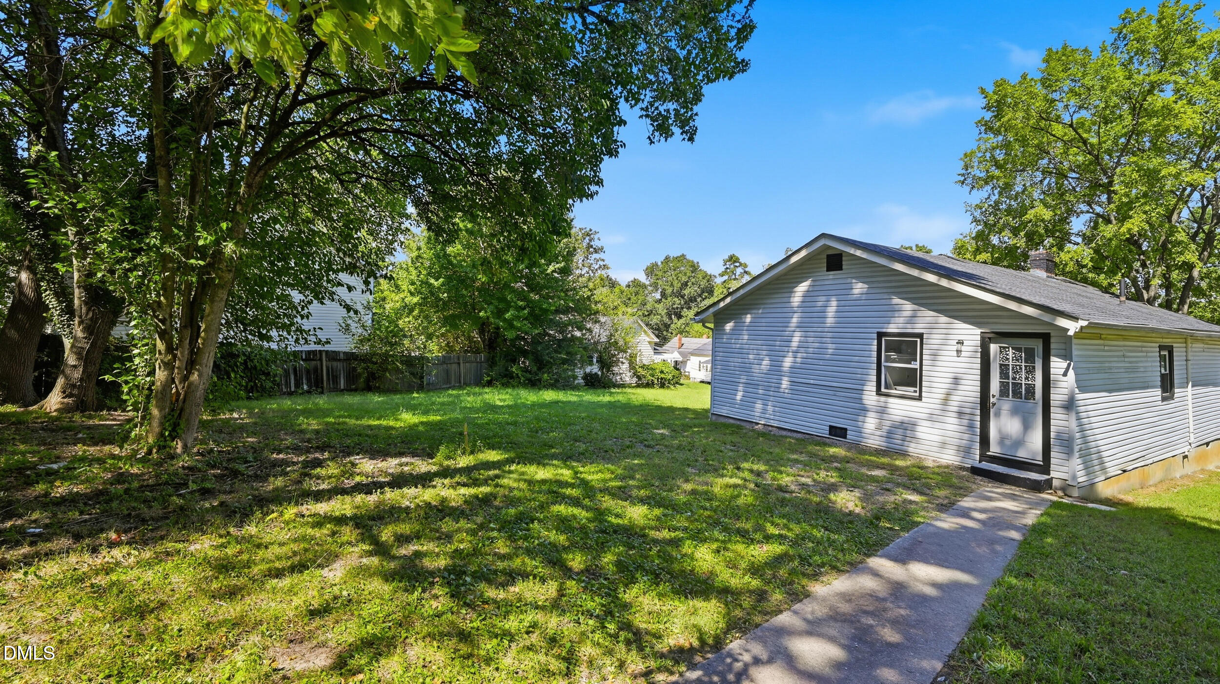1208 Drew Street Property Photo 22