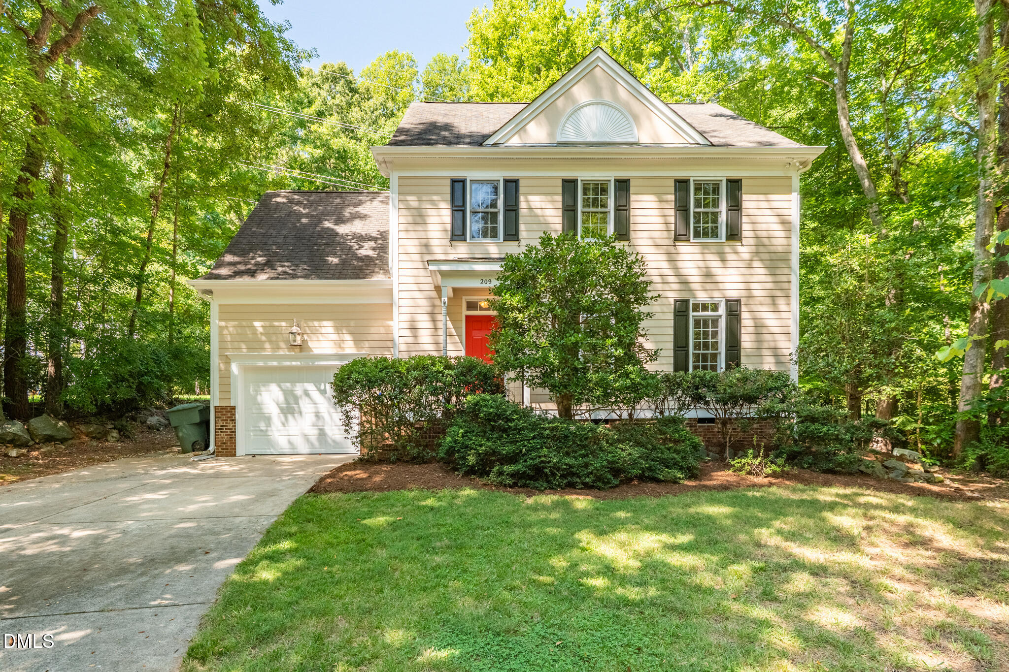 209 Cobblestone Drive Property Photo 1