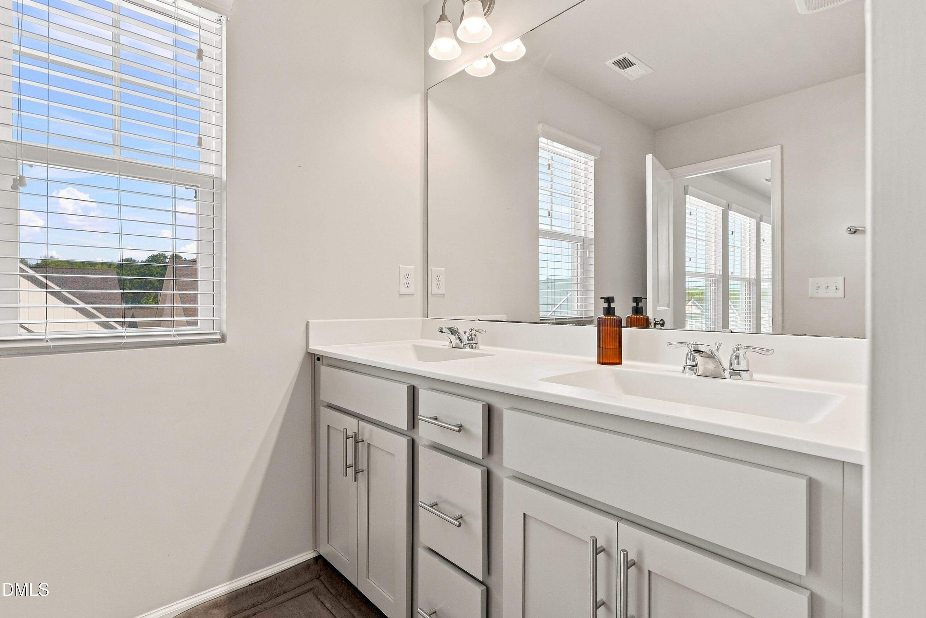 1261 Herb Garden Way Property Photo 38