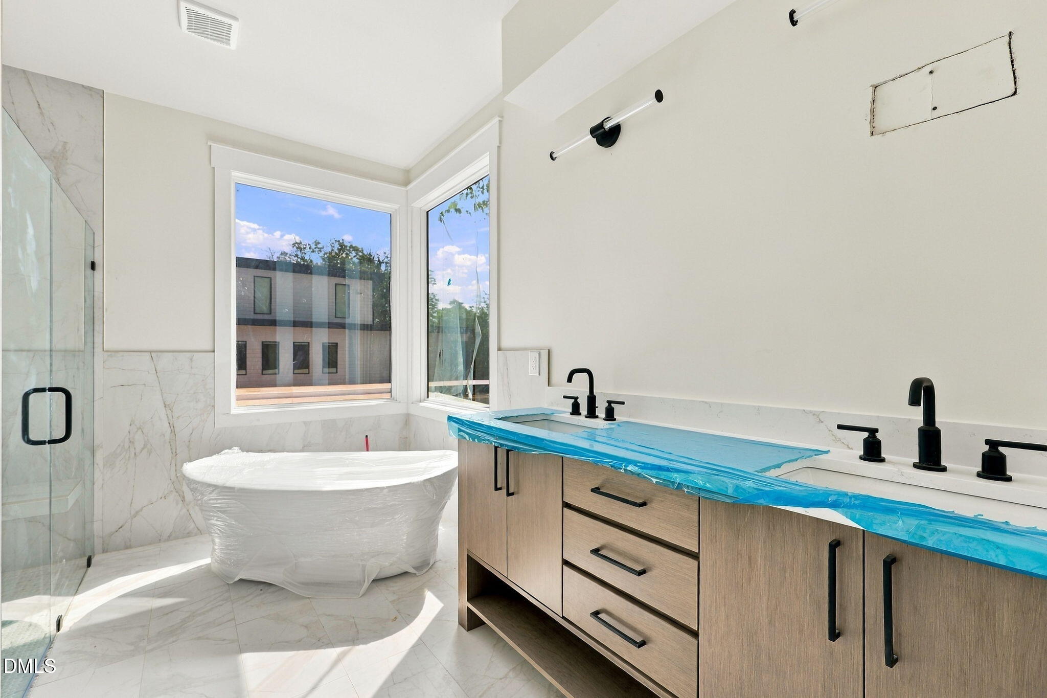 814 E Davie Street Property Photo 22