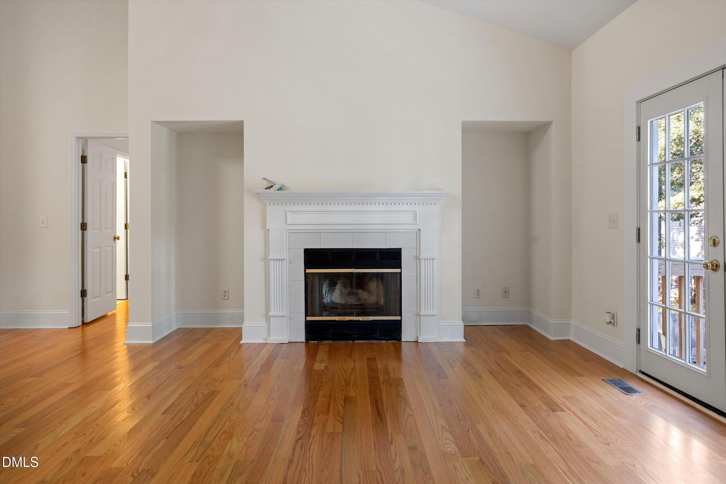 1004 Creek Haven Drive Property Photo 10