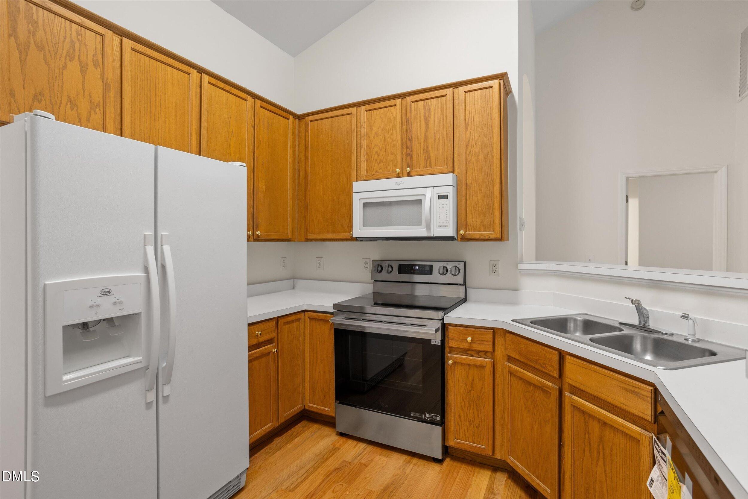 1004 Creek Haven Drive Property Photo 15