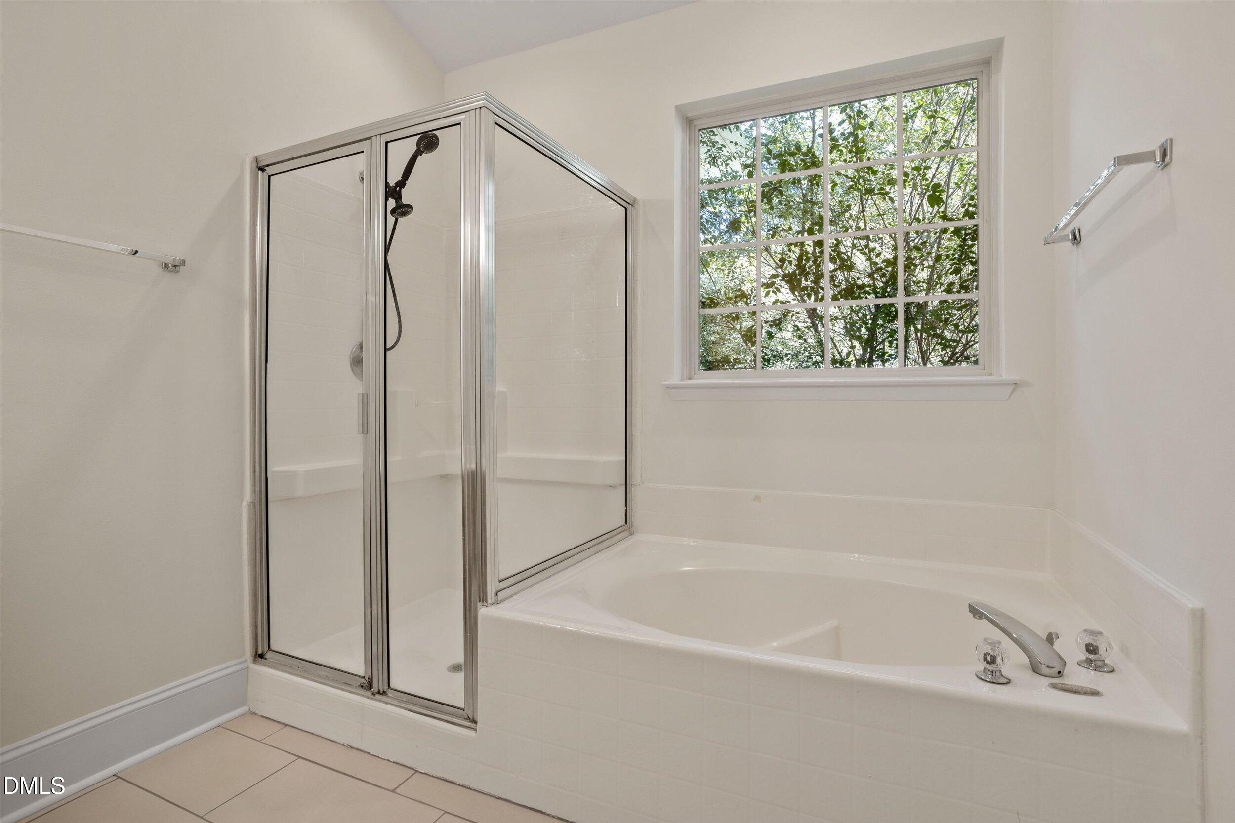 1004 Creek Haven Drive Property Photo 23