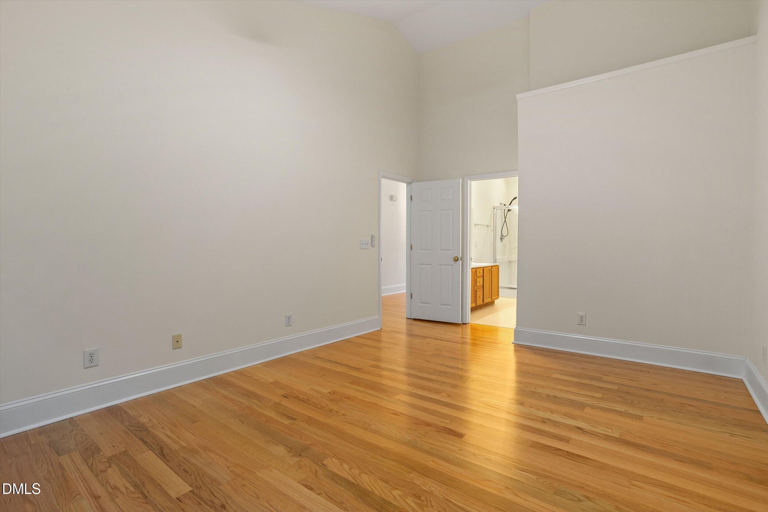 1004 Creek Haven Drive Property Photo 27