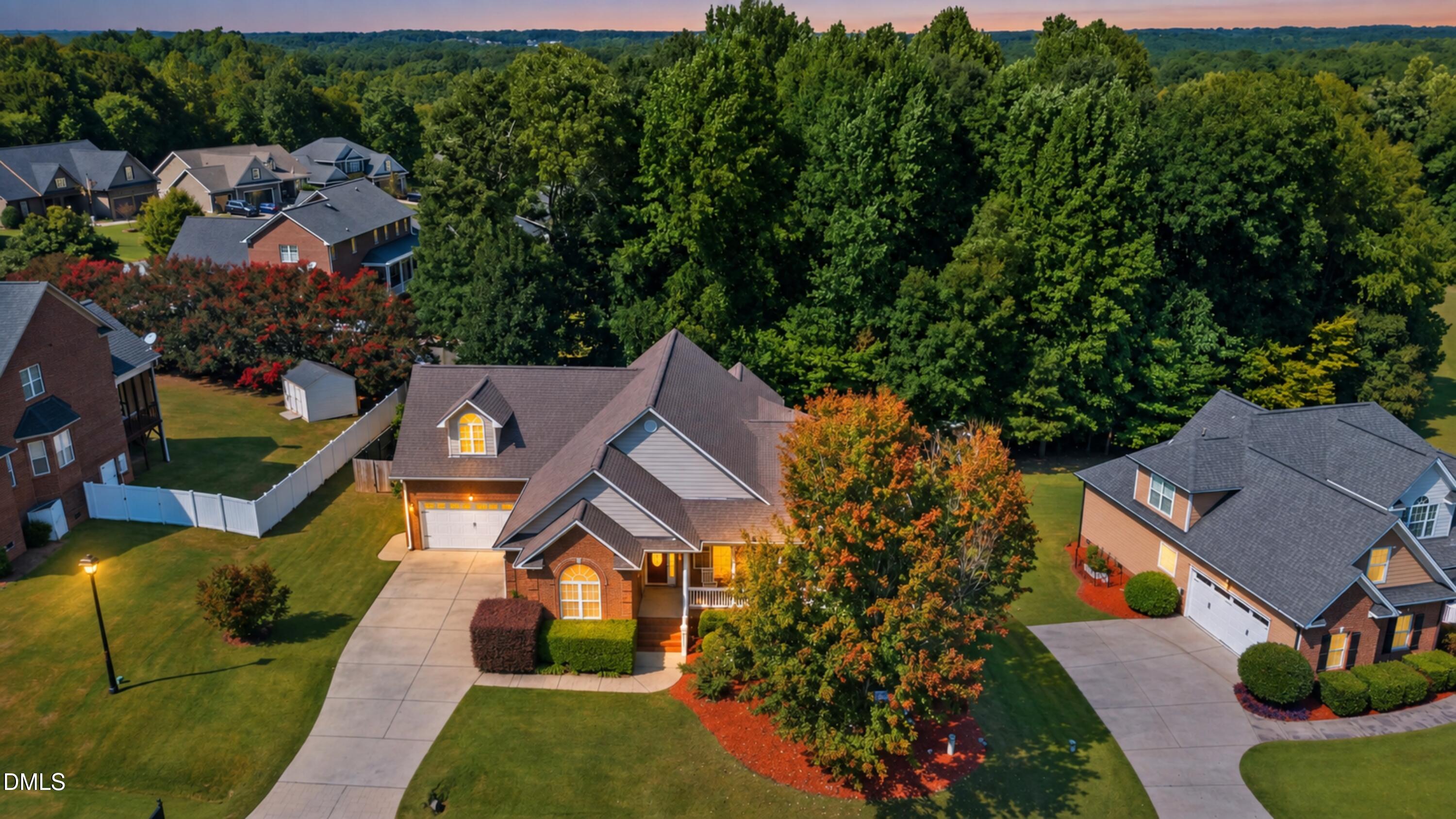 505 River Knoll Drive Property Photo 3