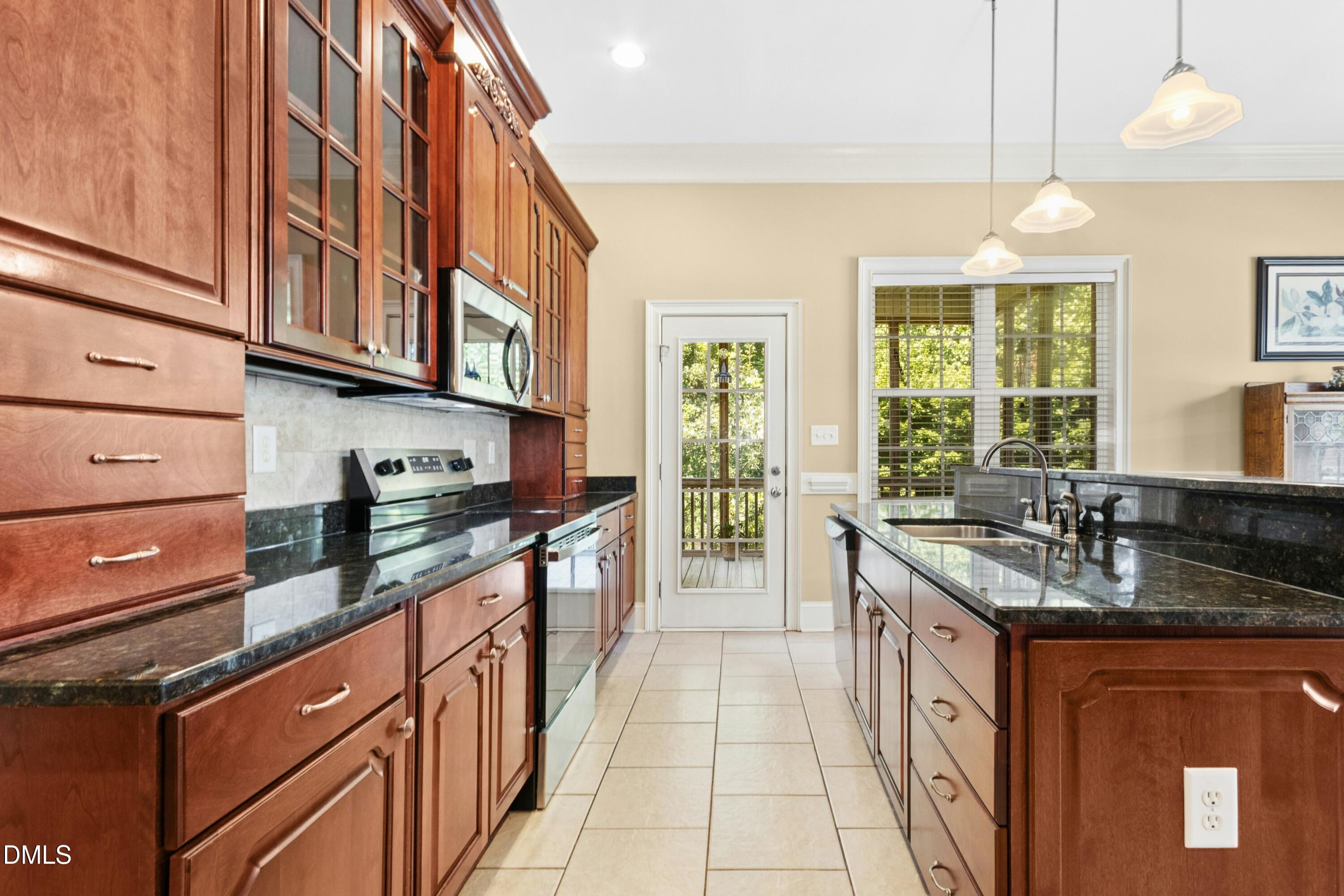 505 River Knoll Drive Property Photo 11
