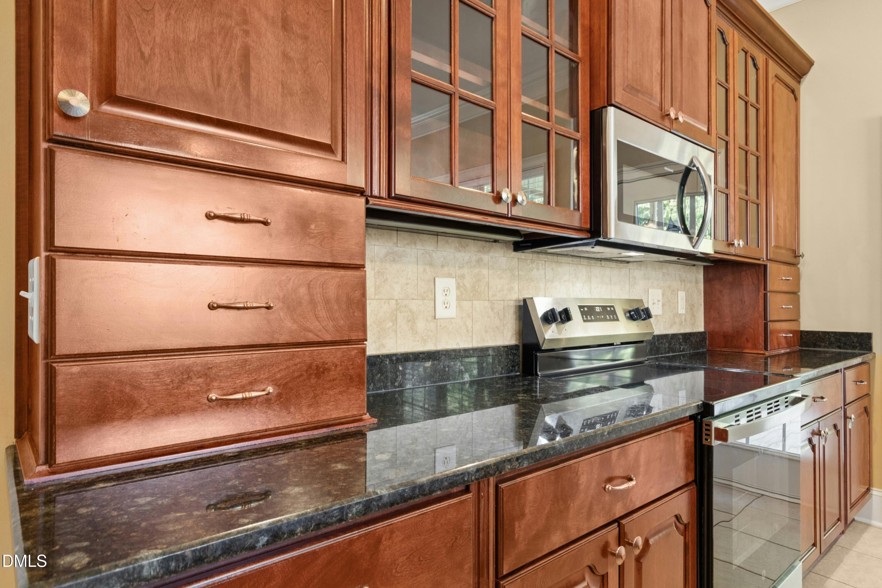 505 River Knoll Drive Property Photo 12