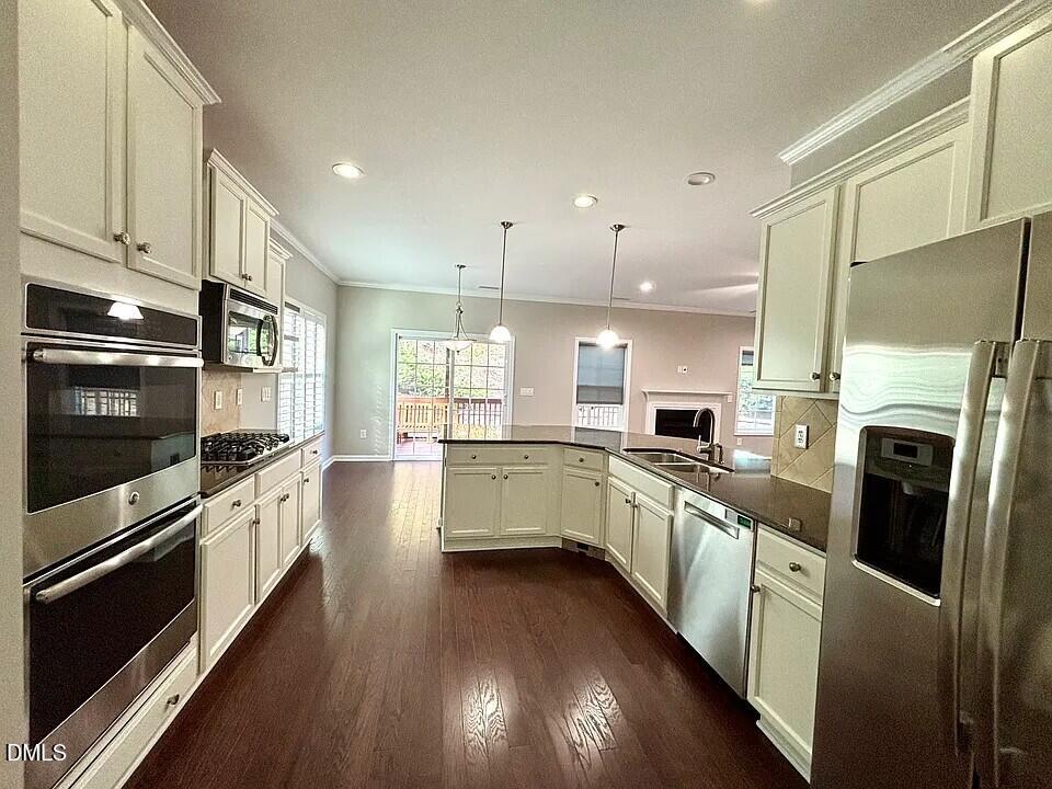 228 Strolling Way Property Photo 7