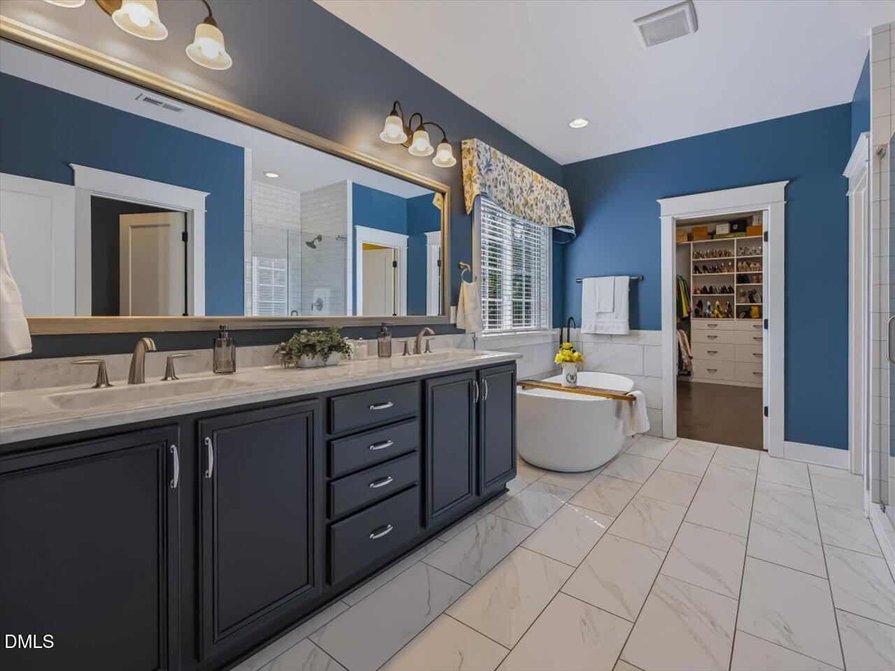 137 Treeline Court Property Photo 45