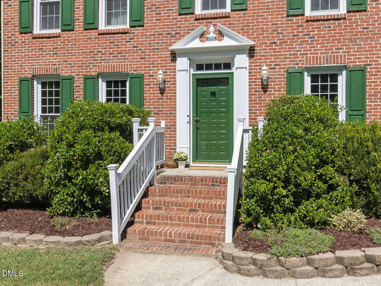 1 Leeward Court Property Photo 9
