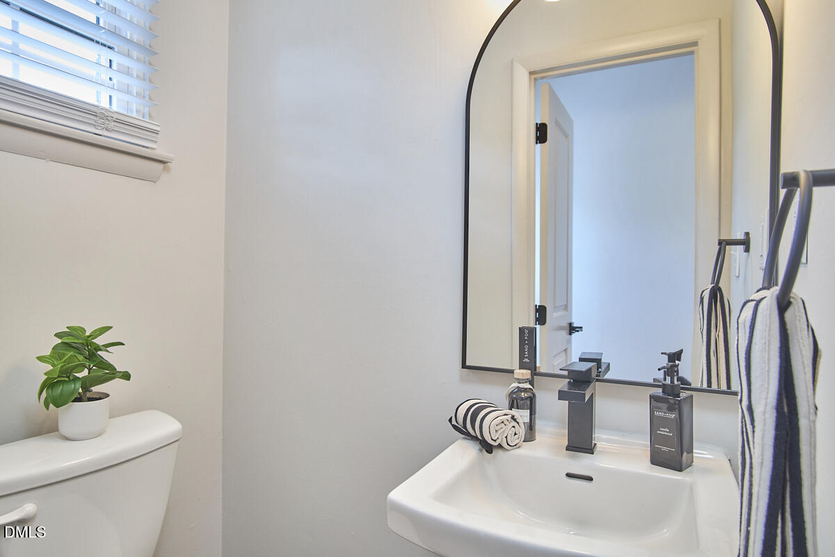 2613 Mcneil Street B Property Photo 19