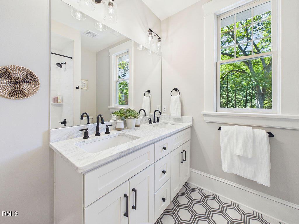 106 E Trinity Avenue Property Photo 35