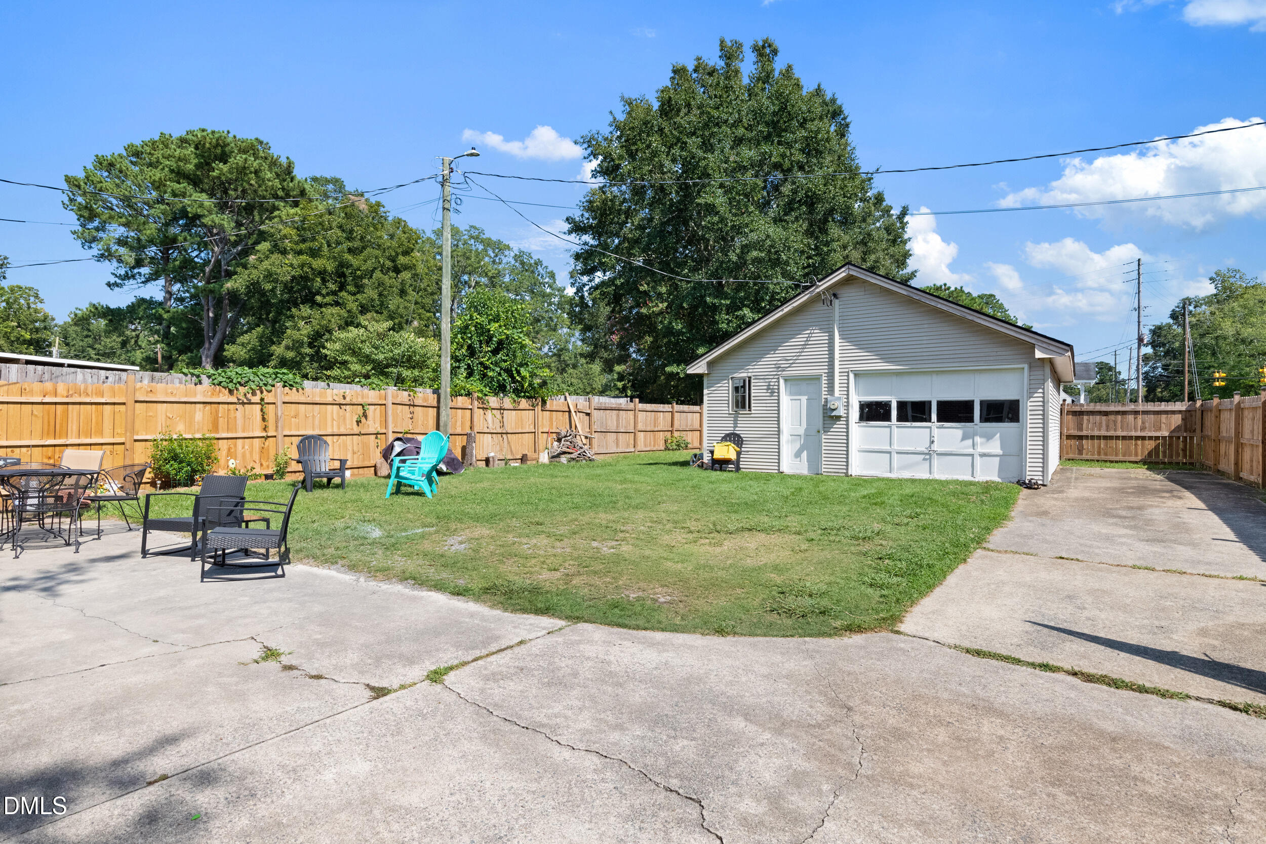 600 N Raiford Street Property Photo 4