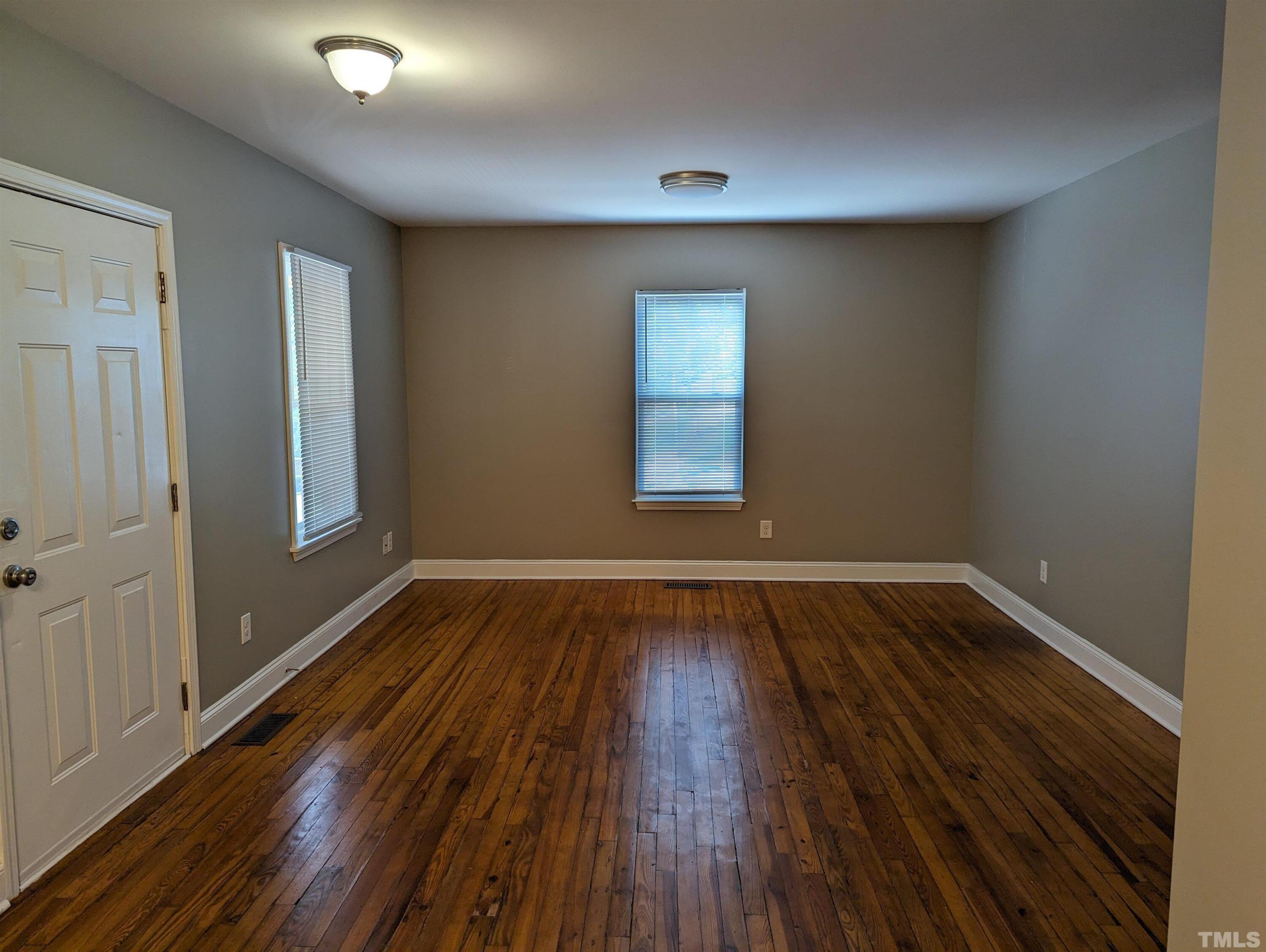 608 N Maple Street Property Photo 7