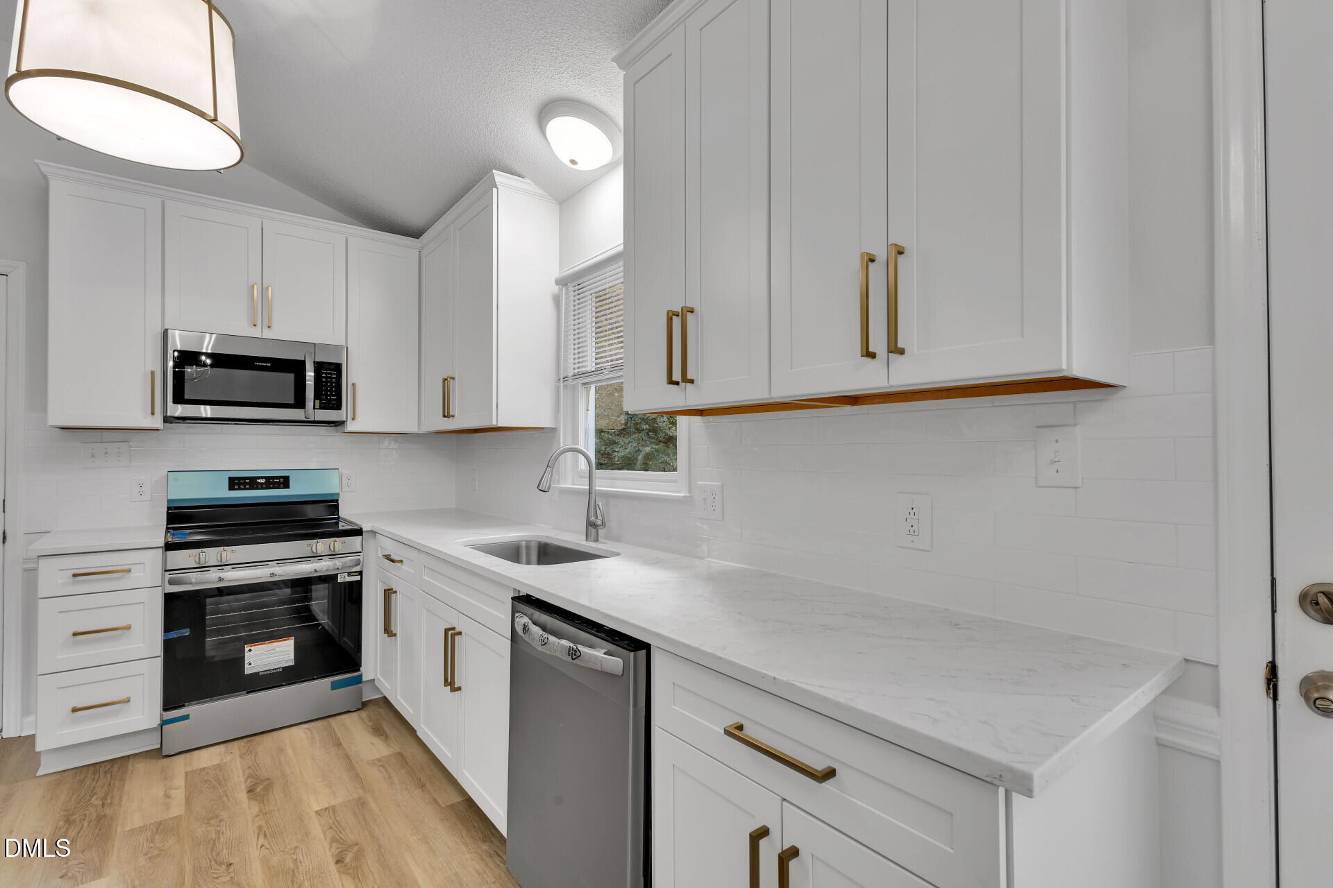 1029 Pagan Road Property Photo 3