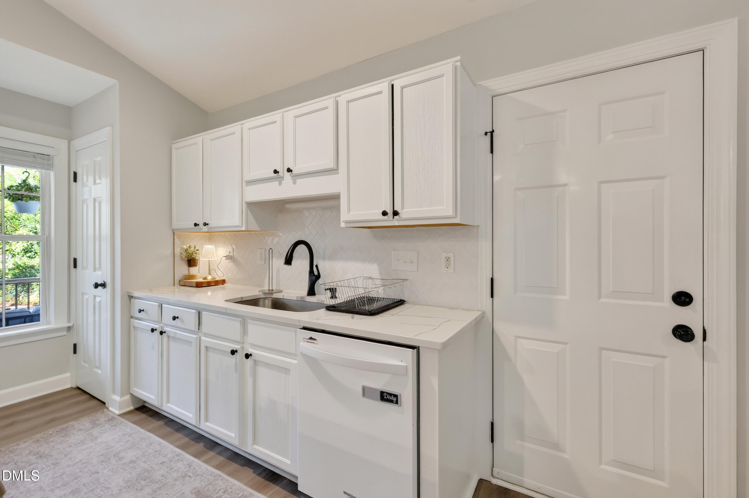 636 Harris Point Way Property Photo 10