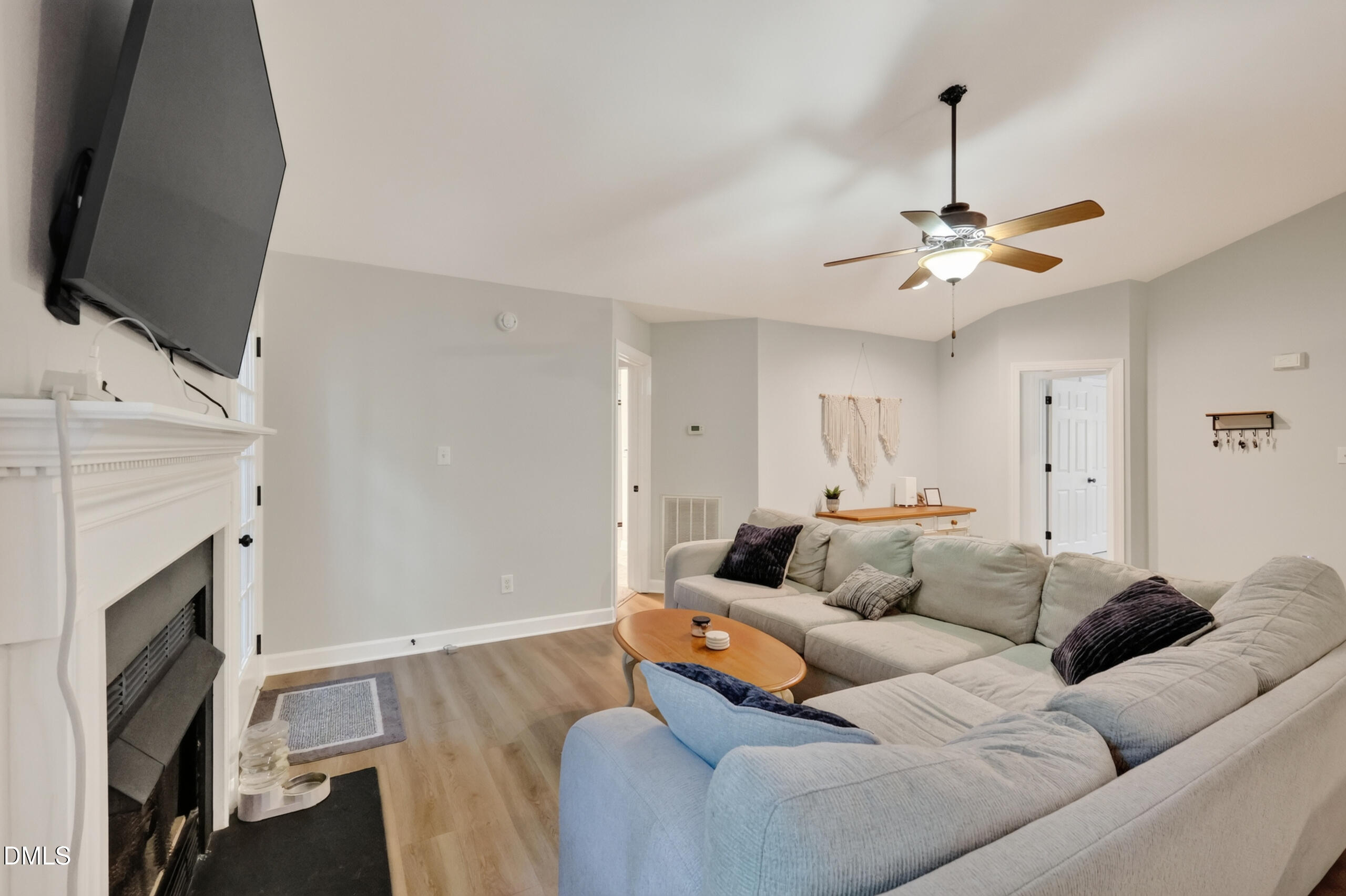 636 Harris Point Way Property Photo 22
