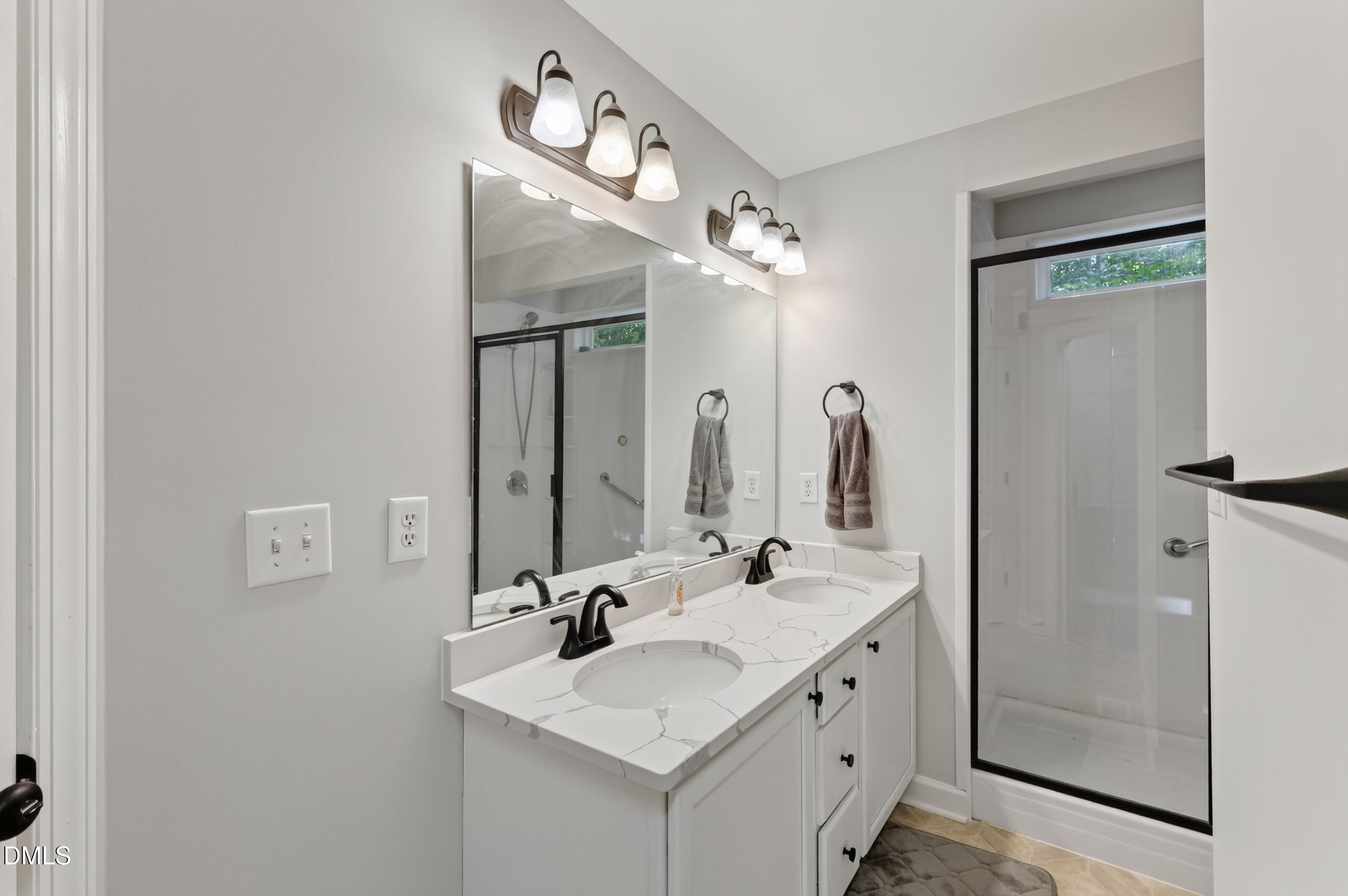 636 Harris Point Way Property Photo 30