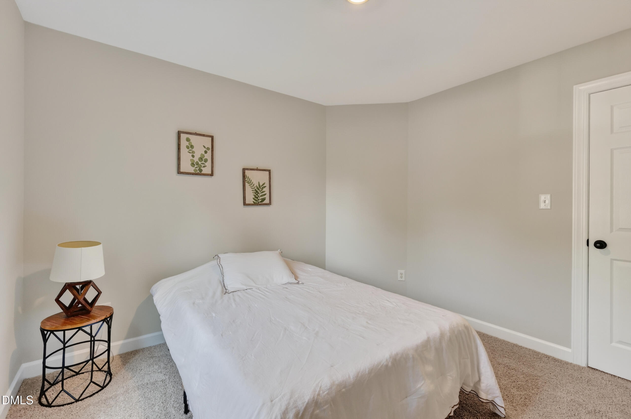636 Harris Point Way Property Photo 34