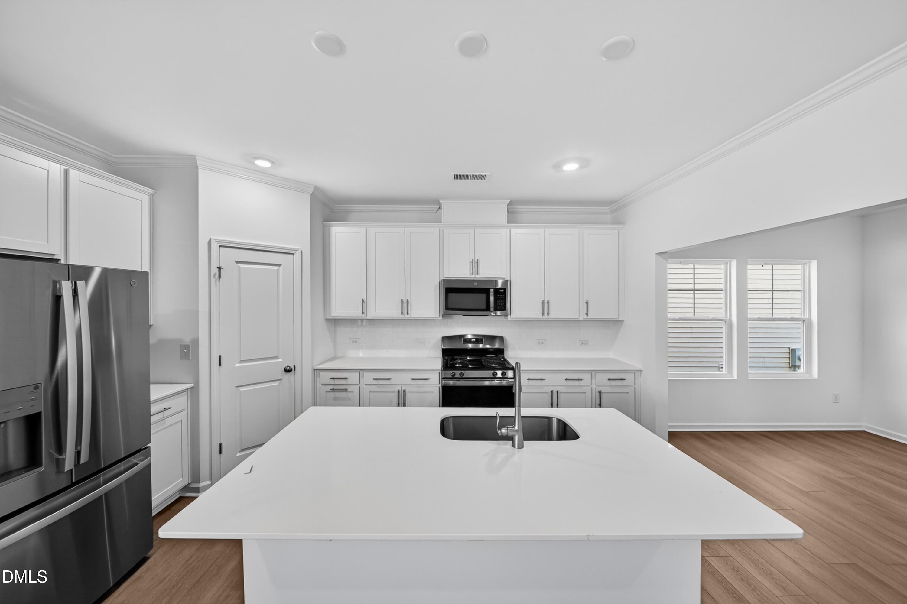 120 Tarnet Trail Property Photo 7