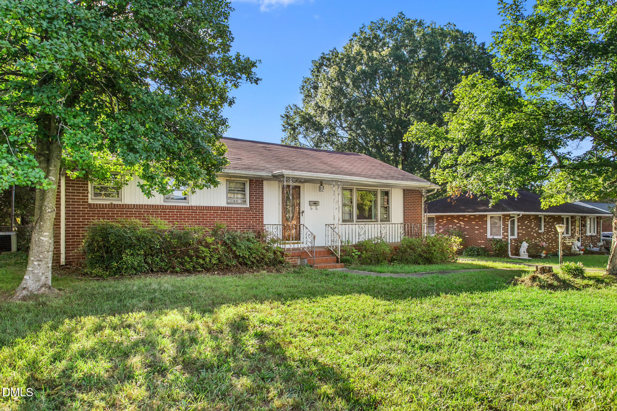 611 Mendel Terrace Property Photo 3