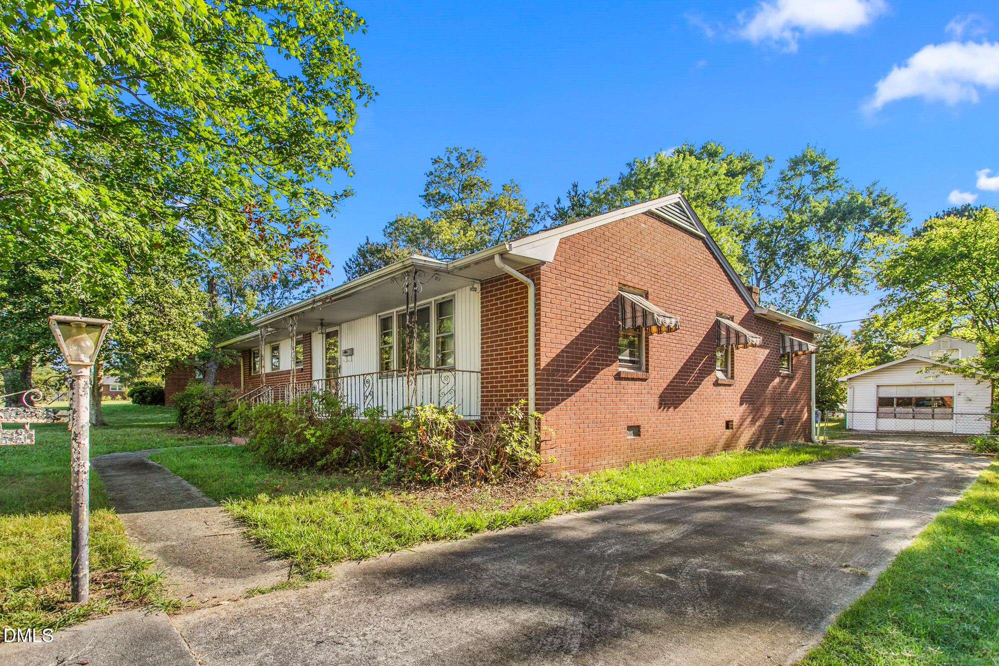 611 Mendel Terrace Property Photo 4
