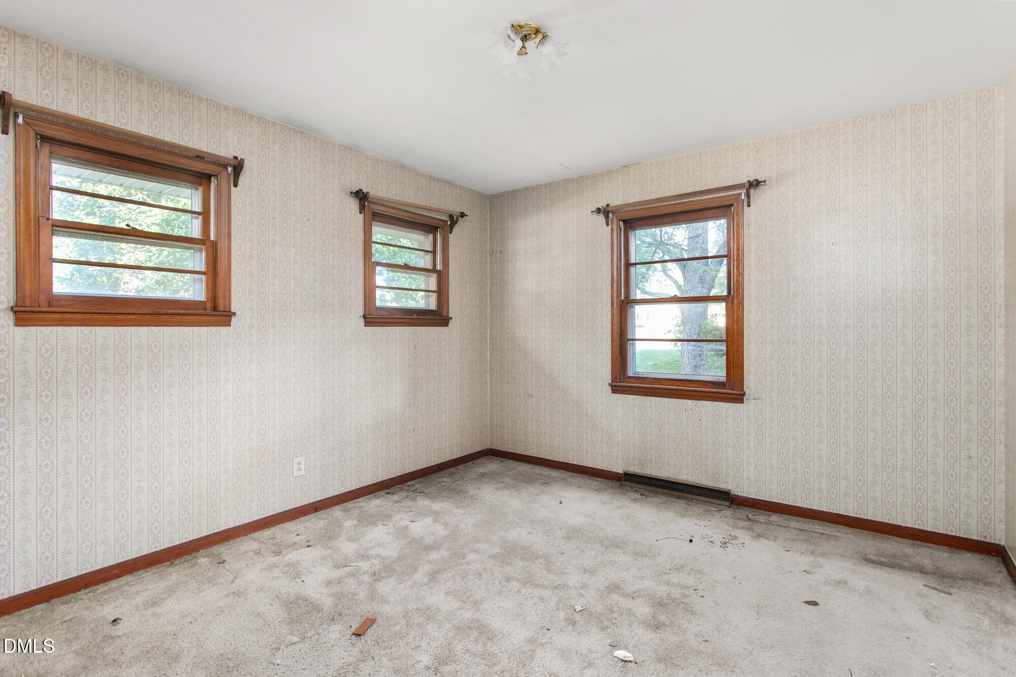 611 Mendel Terrace Property Photo 19