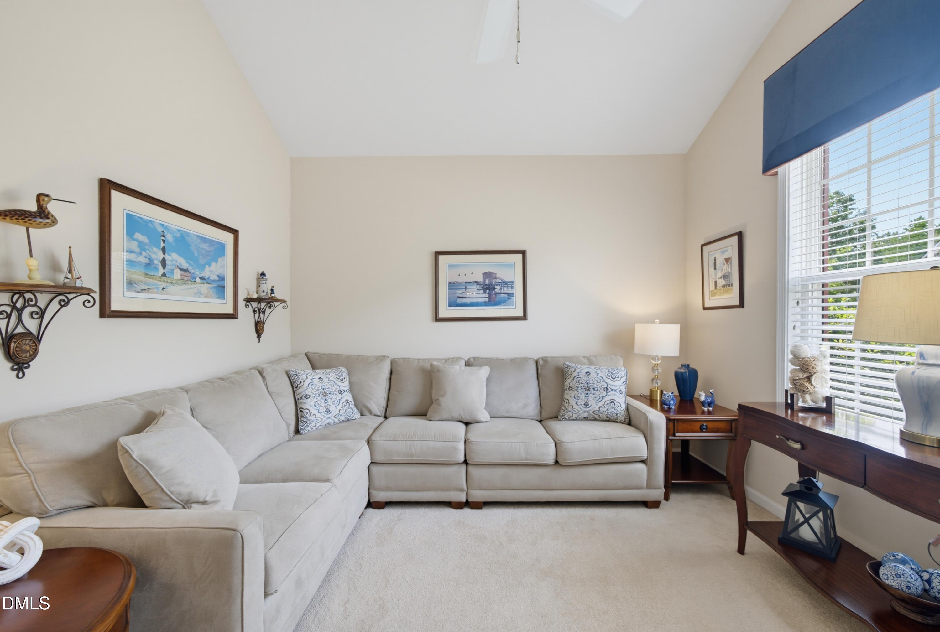 1022 Delta River Way Property Photo 6