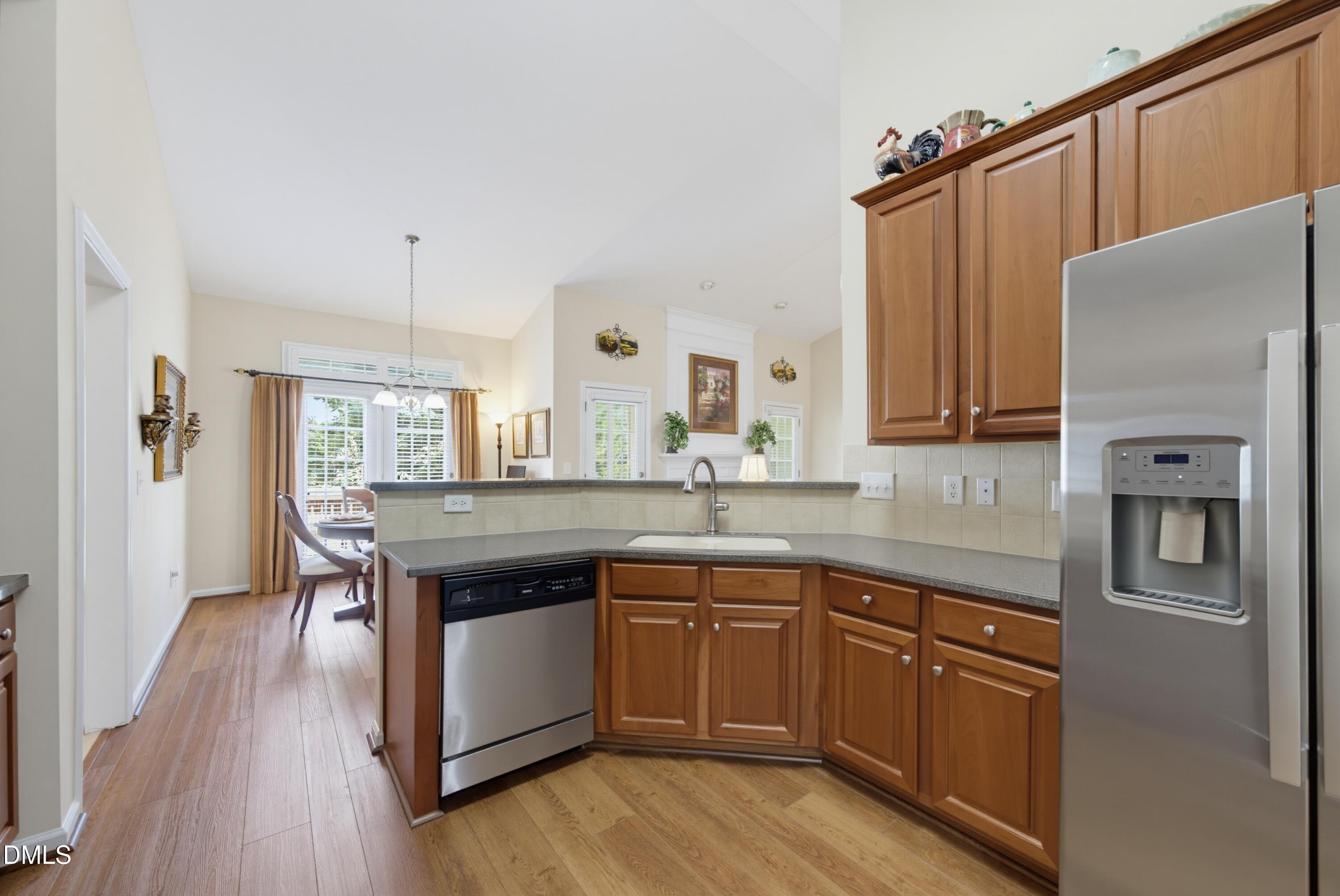 1022 Delta River Way Property Photo 12