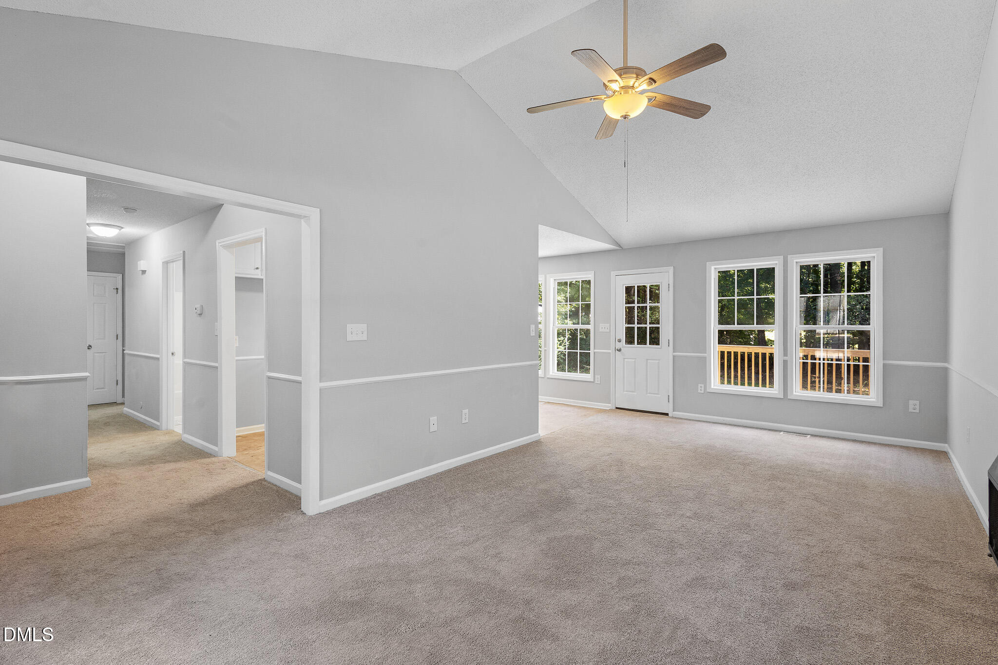 100 Southland Drive Property Photo 6