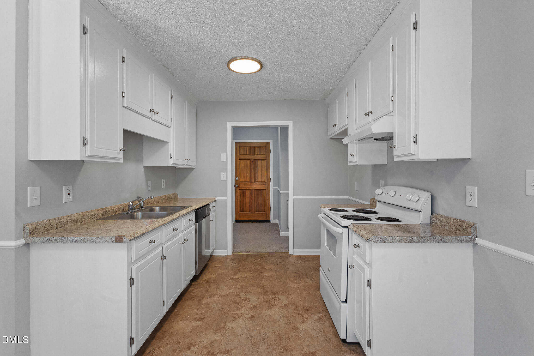 100 Southland Drive Property Photo 10
