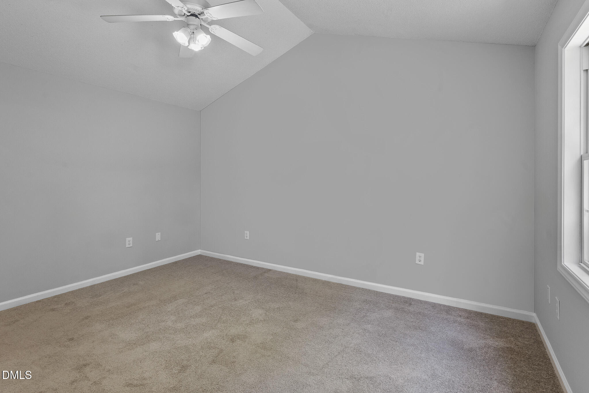 100 Southland Drive Property Photo 18