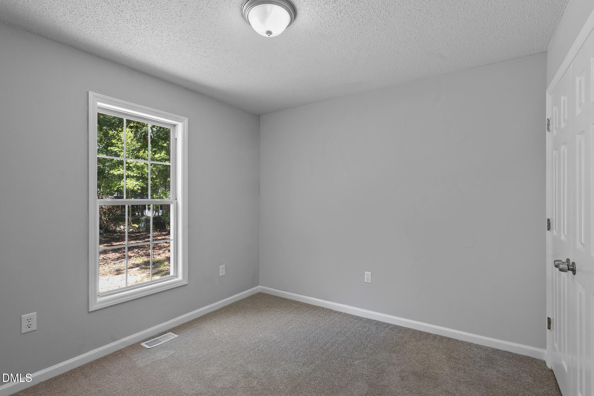 100 Southland Drive Property Photo 19