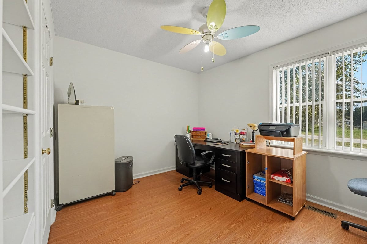 1145 Forest Glen Drive Property Photo 15