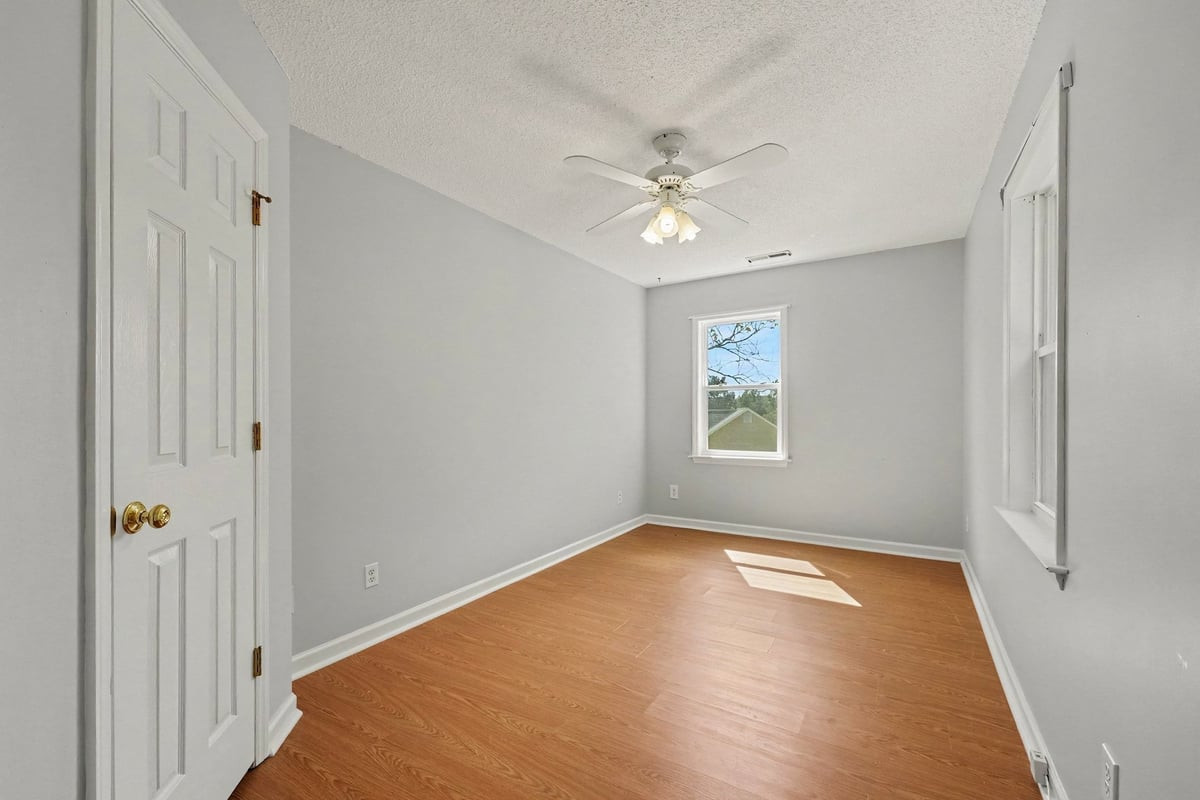 1145 Forest Glen Drive Property Photo 19
