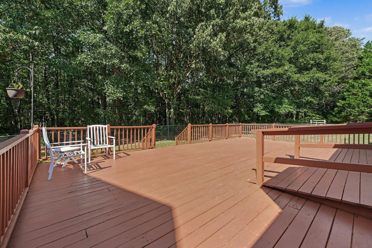 1145 Forest Glen Drive Property Photo 22