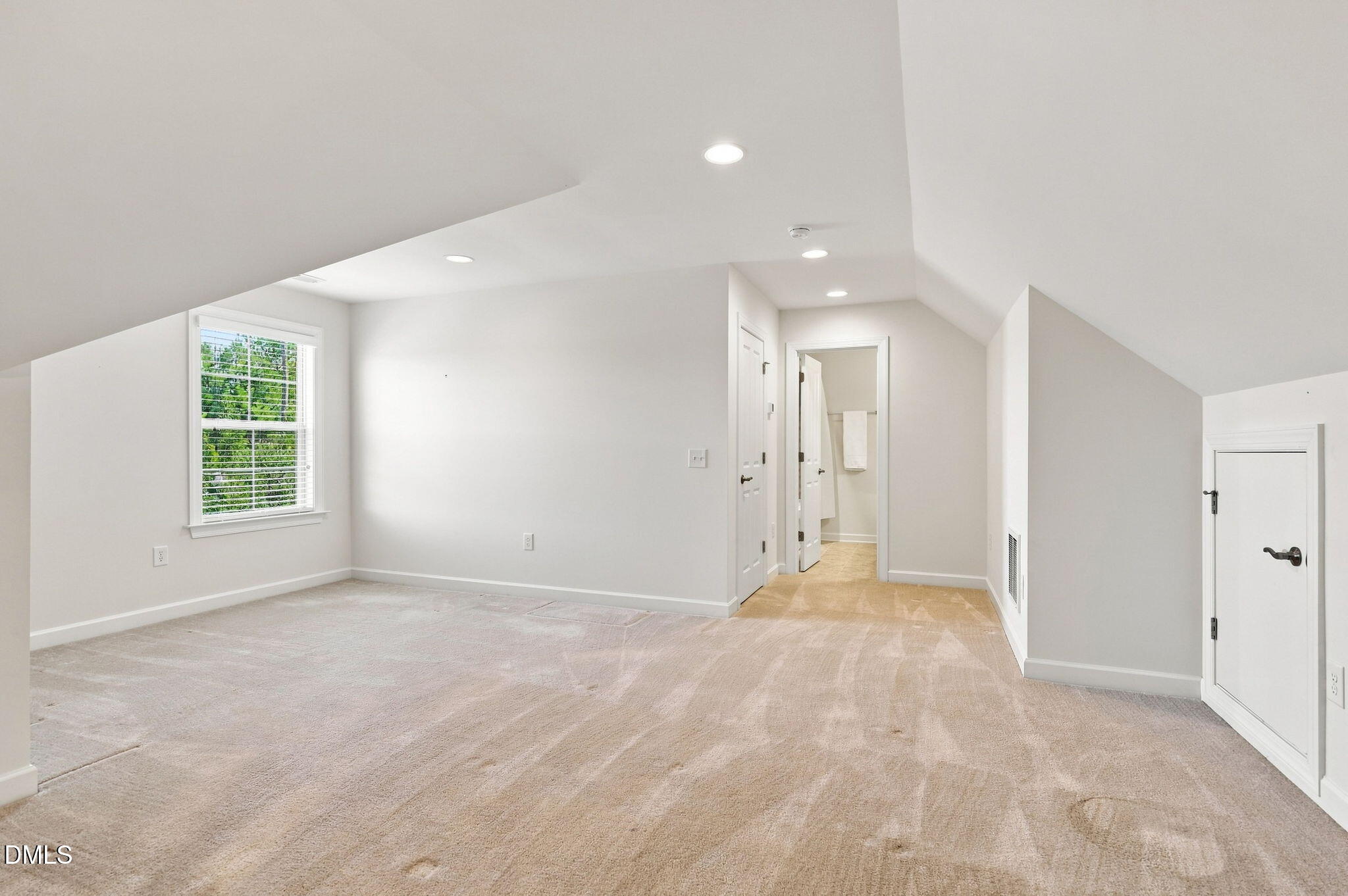 1407 Abbotsford Way Property Photo 23