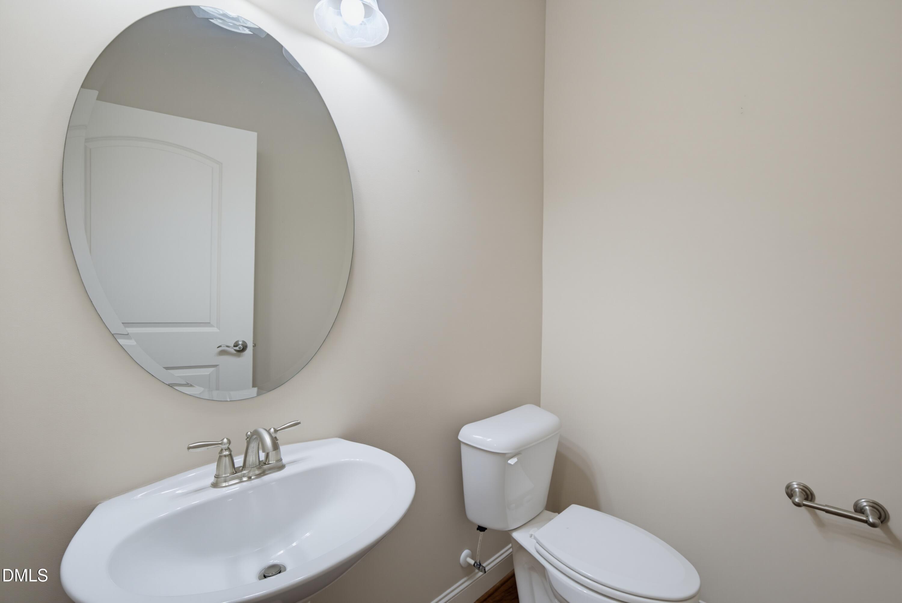 820 Blue Bird Lane Property Photo 21