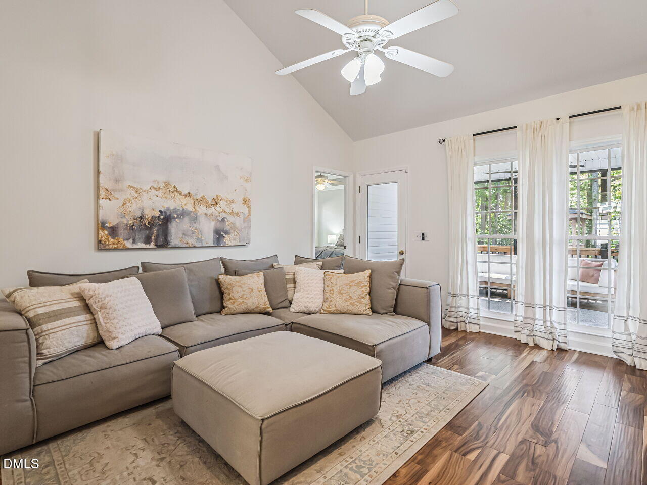 517 Rodney Bay Crossing Property Photo 7
