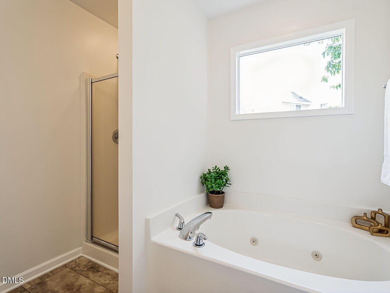 517 Rodney Bay Crossing Property Photo 20