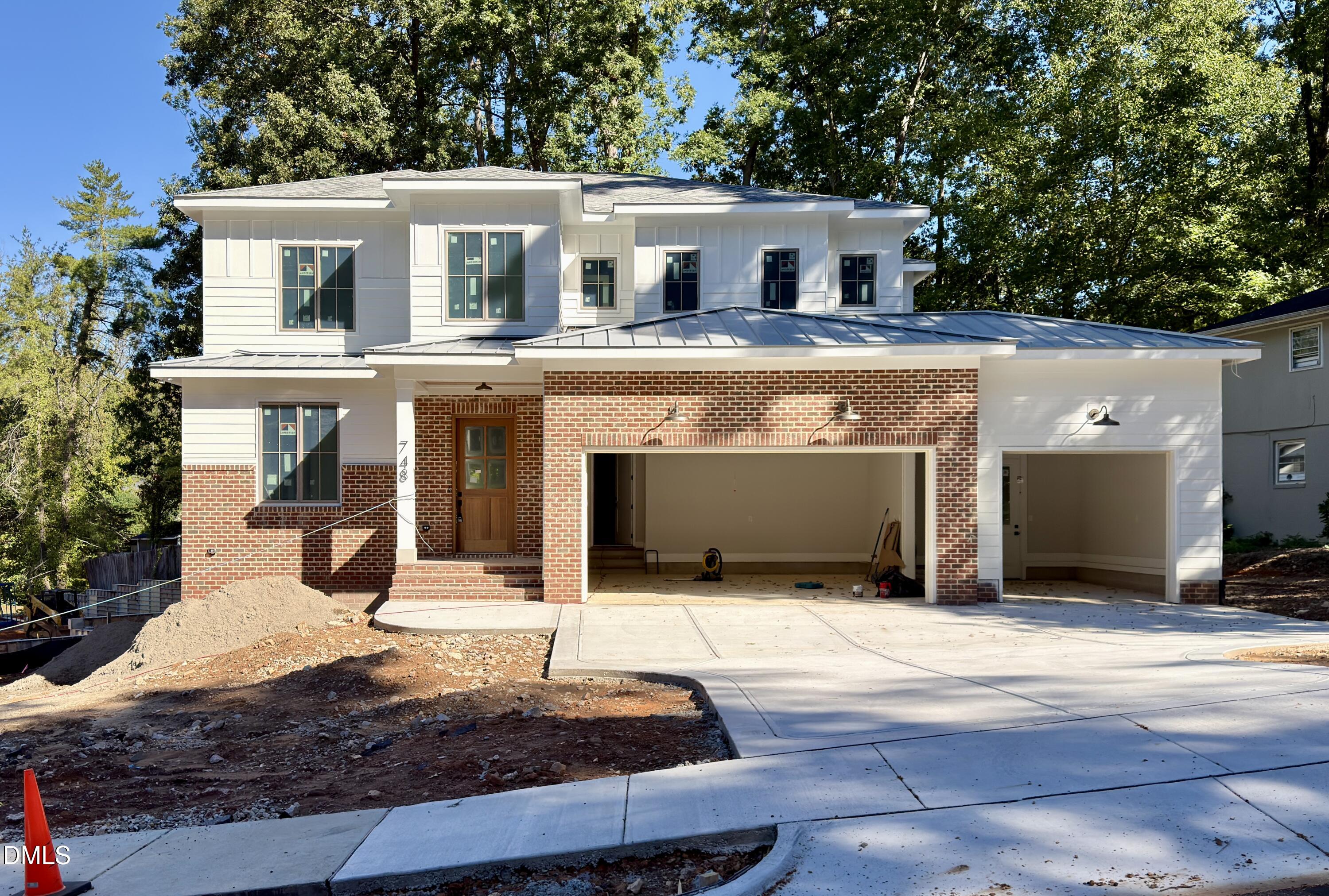 748 Currituck Drive Property Photo 1