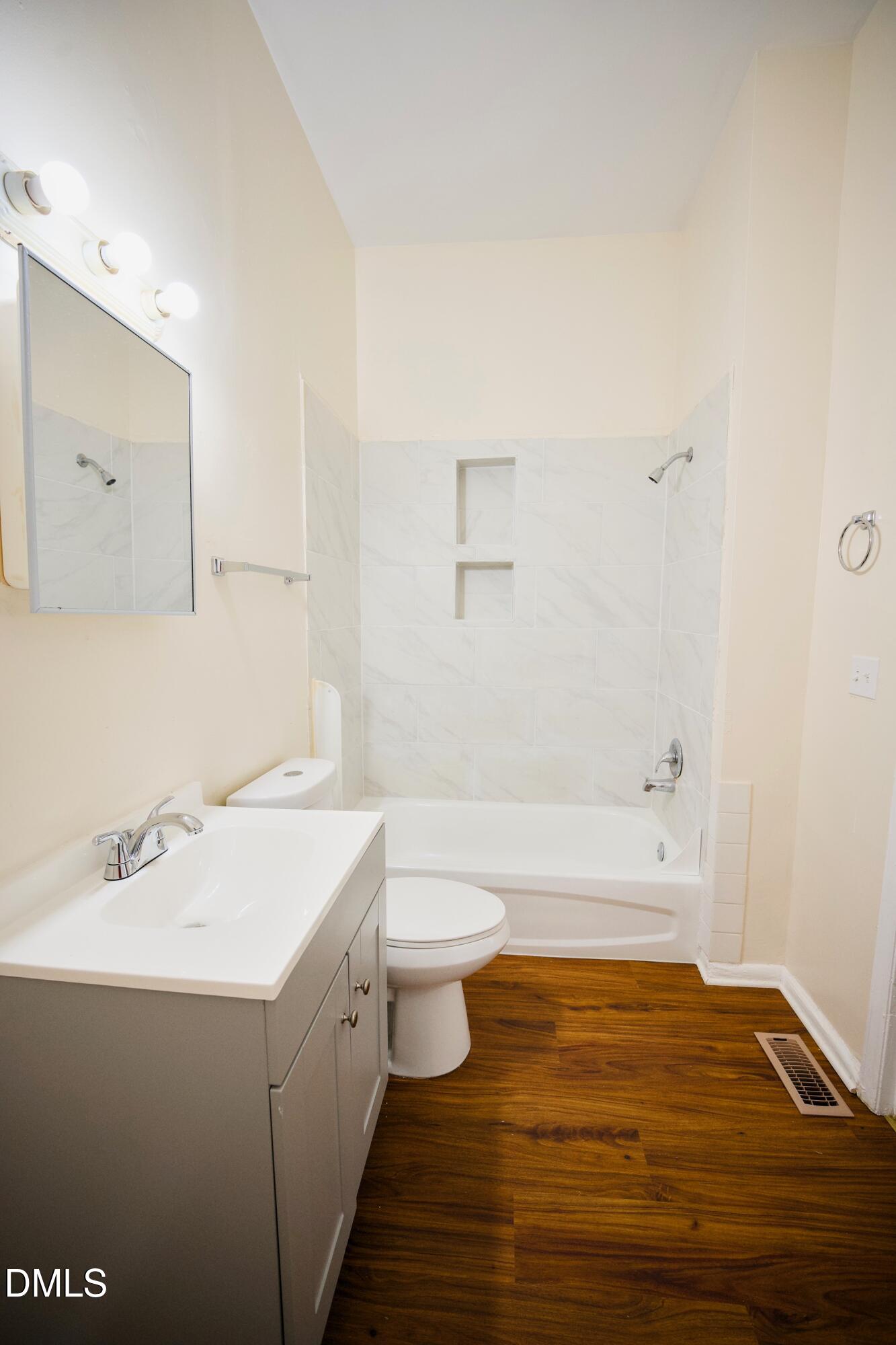 1101 Eva Street Property Photo 8